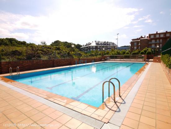 Planta baja con terraza en Urbanización con Piscina - CANTABRIA