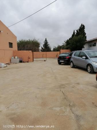  Se Vende en Los Montesinos - ALICANTE 