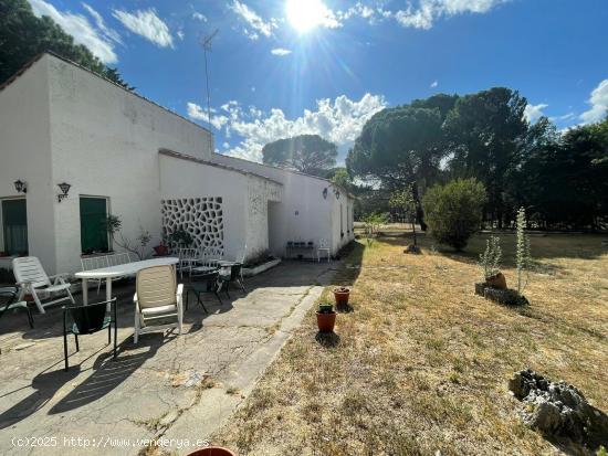 CASA EN VENTA CON TERRENO RUSTICO - VALLADOLID