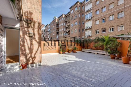  A escasos metros del Turó Parc con gran terraza - BARCELONA 