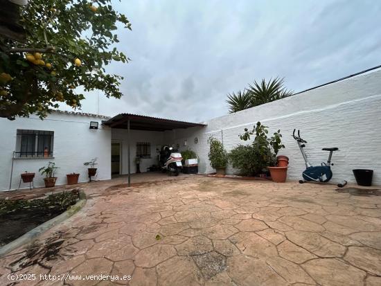 Encantadora Casa en Gévora con Amplio Patio y Garaje - BADAJOZ