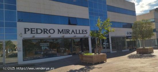  LOCAL COMERCIAL EN POLÍGONO INDUSTRIAL ELCHE - TORRELLANO - ALICANTE 