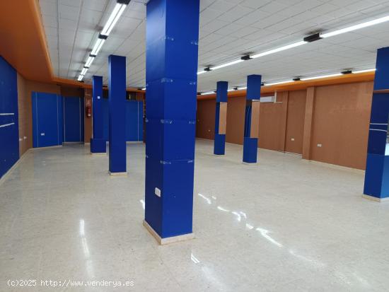  Local comercial para Alquiler en zona Ayuntamiento de Xirivella - VALENCIA 