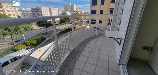  Apartamento con vistas despejadas y orientación este en la playa de Bellreguard - VALENCIA 