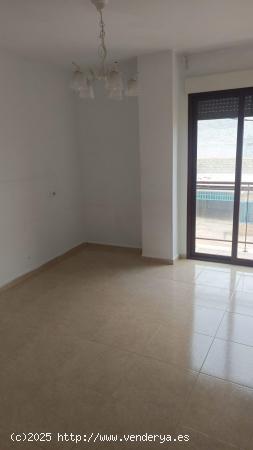 PISO EN COBATILLAS 98000 EUROS 616652603 - MURCIA