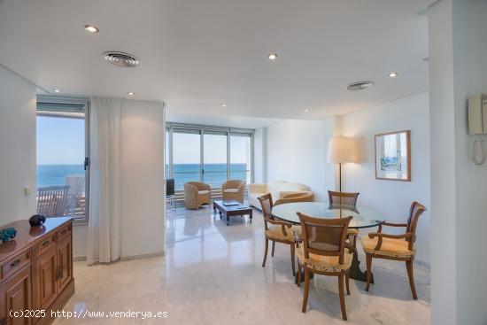 Increible apartamento en primera linea de la Playa de Gandia. - VALENCIA