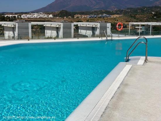 Vivienda de 2 dormitorios  en Cancelada (Estepona), con amplia terraza y piscina. - MALAGA