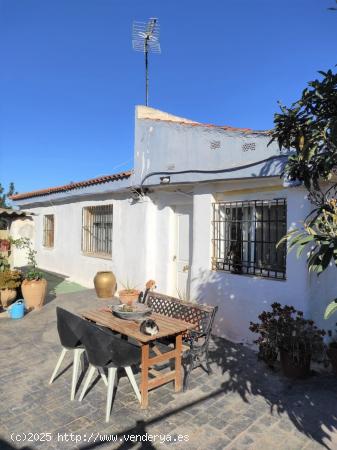  CHALET EN ZONA OLOCAU - VALENCIA 