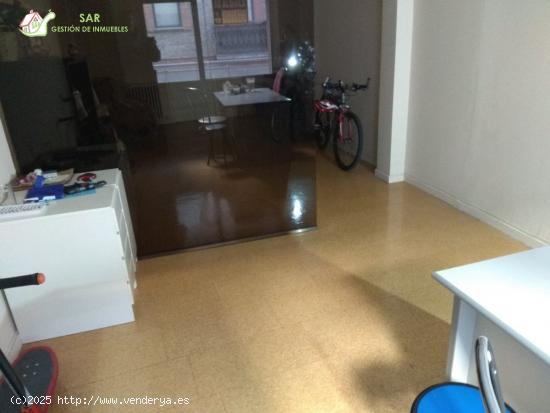 se alquila oficina en calle siervas de jesus. Sar vivienda, Vitoria. - ALAVA