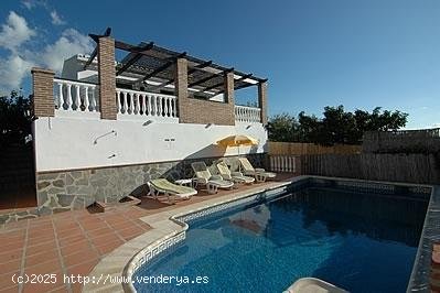  Villa en alquiler en Frigiliana (Málaga) 