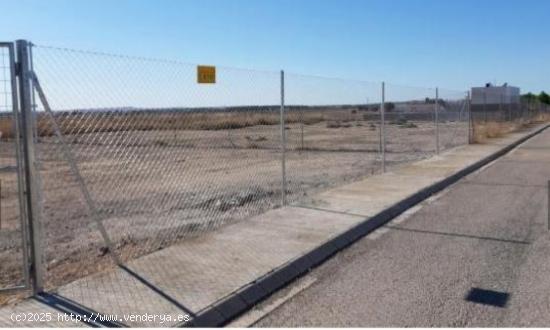 SE VENDE TERRENO AL LADO DE ALBACETE - ALBACETE