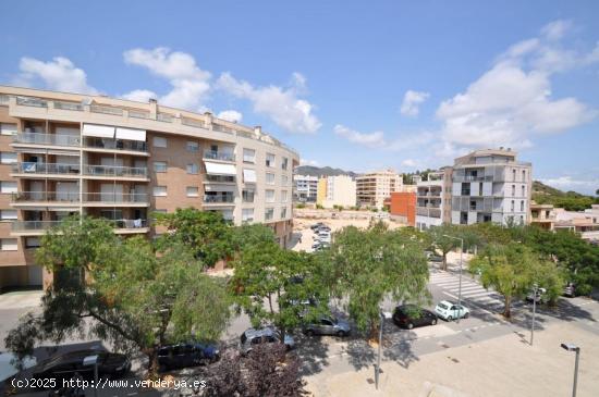 Piso de 3 habitaciones co n plaza de parking y terraza - TARRAGONA