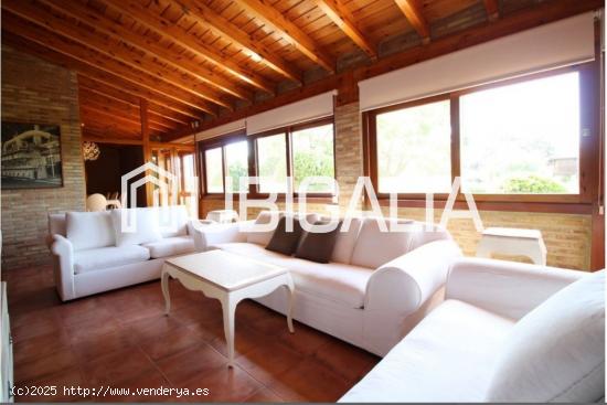 UBICALIA VENDE VILLA DE LUJO EN EL PUIG - VALENCIA - VALENCIA