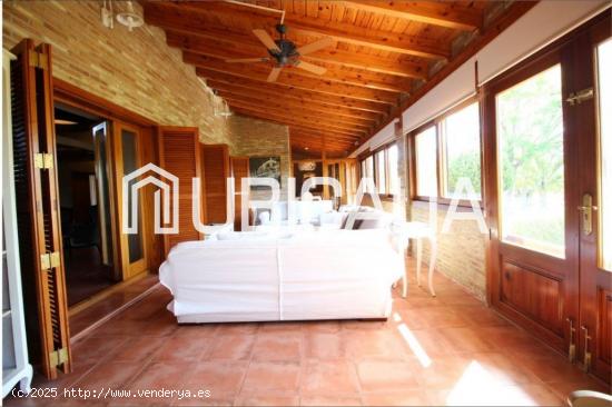 UBICALIA VENDE VILLA DE LUJO EN EL PUIG - VALENCIA - VALENCIA