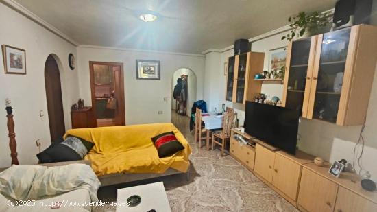 SE VENDE APARTAMENTO DE 2 DORMITORIOS EN EL ACEQUION, CINTA LA SAL TORREVIEJA ALICANTE - ALICANTE