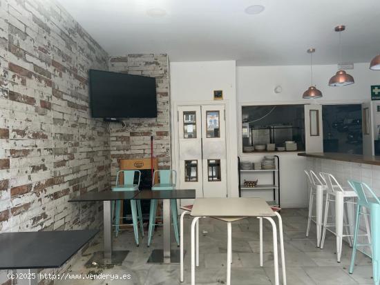 EN VENTA LOCAL COMERCIAL CON TERRAZA EN CADIZ - CADIZ