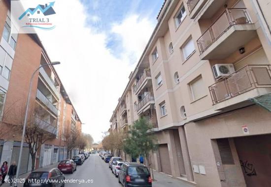 Venta local comercial en Mollet del Vallés (Barcelona) - BARCELONA