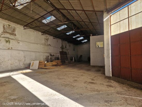 Nave Industrial en venta en Torrijos de 1671 m2