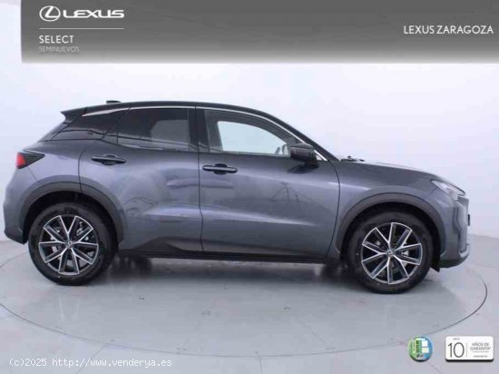 Lexus LBX 1.5 136cv HEV Cool + CARE VO + Pack Boutique Select - Zaragoza