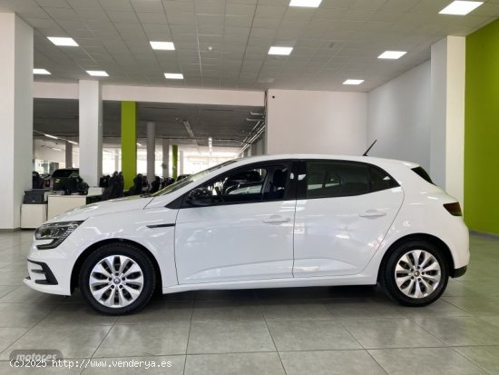 Renault Megane Life Blue 1.5 dCi 85 kW(115CV) de 2021 con 44.000 Km por 18.800 EUR. en Malaga