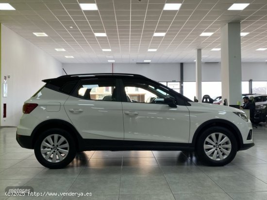 Seat Arona 1.0 TSI 81kW (110CV) Style Go2 de 2021 con 28.000 Km por 18.300 EUR. en Malaga