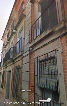 OPORTUNIDAD CASA HISTORICA EN ALBURQUERQUE - BADAJOZ