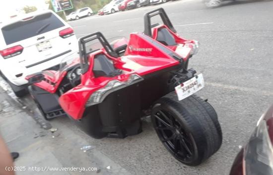 Polaris rojo chulisimo en alquiler, rentalo ya!