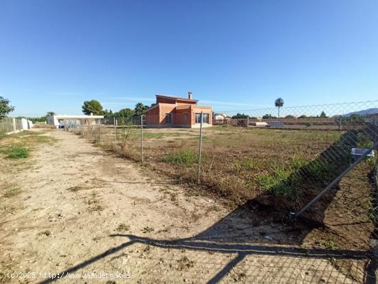 CHALET EN CONSTRUCCIÓN CON SOLAR - MURCIA