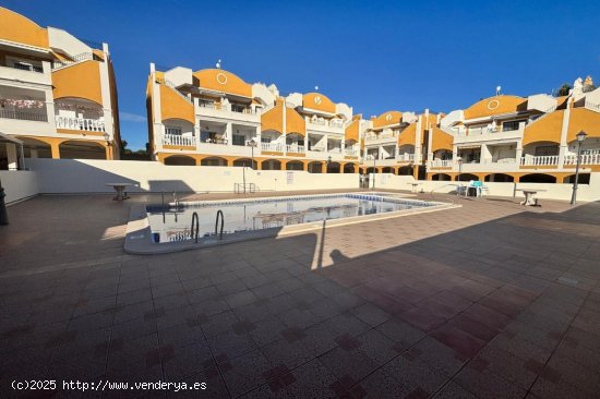 Villa en venta en Los Montesinos (Alicante)