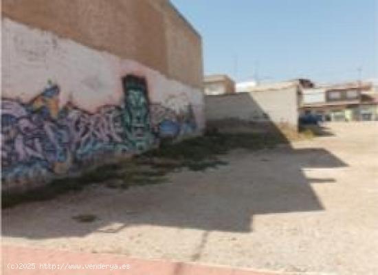  TERRENO URBANO EN EL CENTRO DEL PUEBLO - MURCIA 