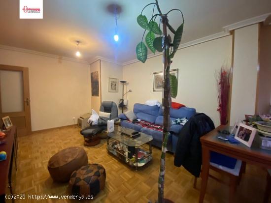 En Burgos.Villimar sur. Venta de apartamento de dos y salón, garaje y trastero - BURGOS