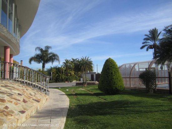 Villa en venta en Los Montesinos (Alicante)