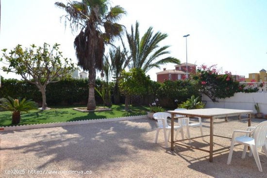 Villa en venta en La Manga del Mar Menor (Murcia)