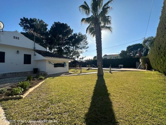 Villa en venta en El Campello (Alicante)