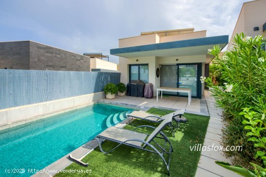 Villa en venta en San Miguel de Salinas (Alicante)