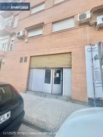 Local comercial con 2 puertas de acceso a diferentes calles frente al Hospital de Manises - VALENCIA