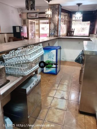 INMOBILIARIA TEJARES  ALQUILA BAR MONTADO EN FRANCISCANOS - ALBACETE