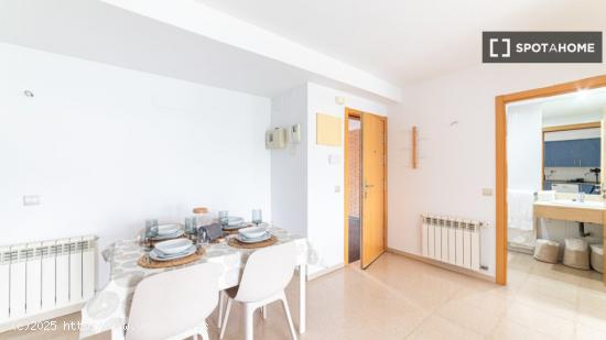 Moderno apartamento amueblado cerca del parque Lola Camarena - MADRID