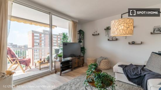 Apartamento entero de 2 dormitorios en Barcelona. - BARCELONA