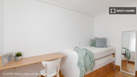 Habitación en piso compartido en Donostia - GUIPUZCOA