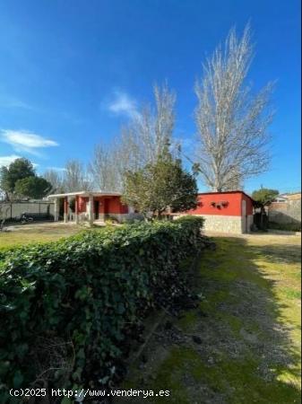  Excelente casa de campo ideal para descansar a 10 minutos de la ciudad - ZARAGOZA 