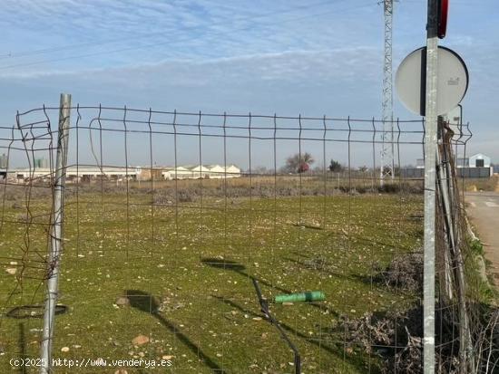 CASABANCO VENDE TERRENO URBANO EN TALAVERA DE LA REAL. - BADAJOZ