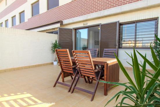 Encantador Bungalow en Planta Baja en Lomas de Cabo Roig - ALICANTE