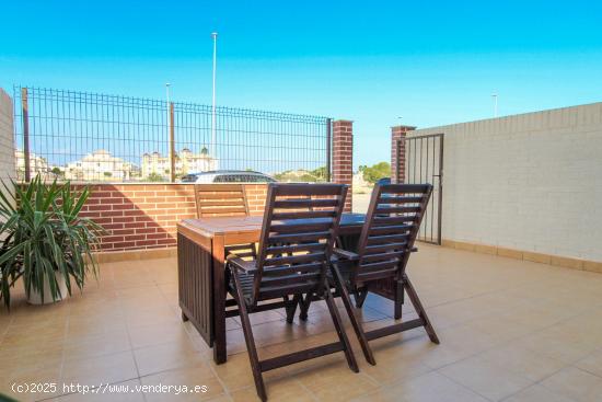 Encantador Bungalow en Planta Baja en Lomas de Cabo Roig - ALICANTE