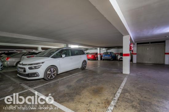 REUS - Espaciosa plaza de parking con capacidad para varios vehículos en zona céntrica - TARRAGONA