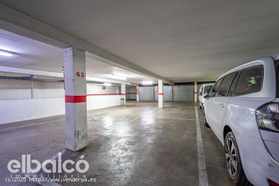 REUS - Espaciosa plaza de parking con capacidad para varios vehículos en zona céntrica - TARRAGONA