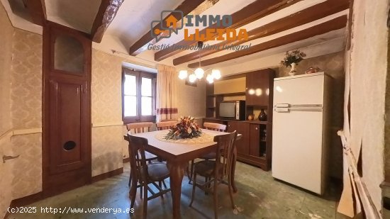 Unifamiliar adosada en venta  en Cervera - Lleida