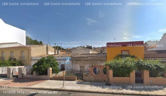 SOLAR PARA CONSTRUCCIÓN DE BLOQUE DE PISOS - Linares