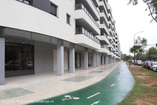 ÚLTIMO LOCAL EN ALQUILER en Avda. de Las Ciencias, (Edificio Argos II)