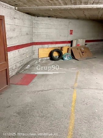 SE ALQUILA PLAZA DE PK PARA 2 MOTOS O COCHE MUY PEQUEÑO